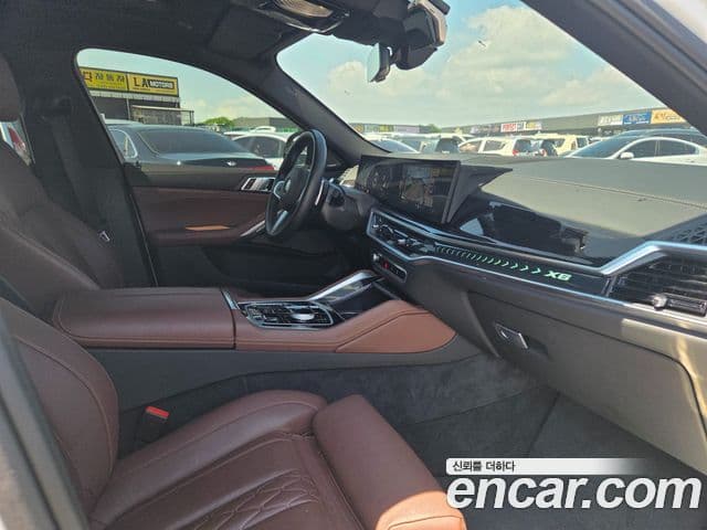BMW X6 2025 — Photo 11/20