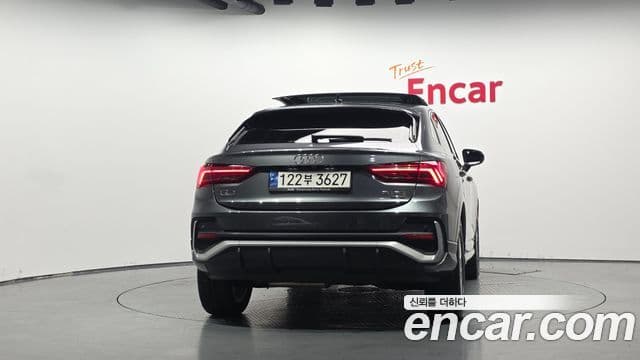 Audi Q3 2023 — Фото 4/20