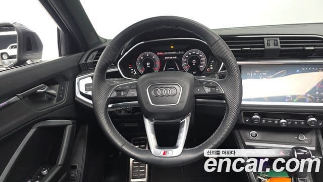 Audi Q3 2023 — Фото 12/20