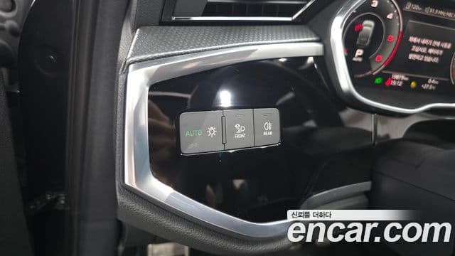 Audi Q3 2023 — Фото 18/20