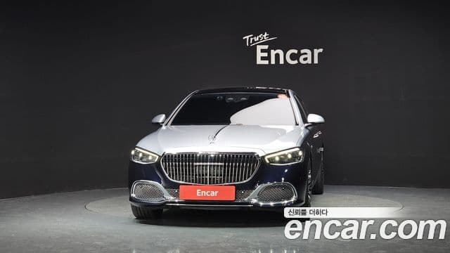 Mercedes-Benz S-Class 2022 — Photo 9/32
