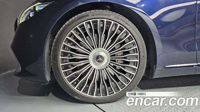 Mercedes-Benz S-Class 2022 — Photo 32/32