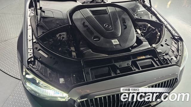 Mercedes-Benz S-Class 2022 — Photo 14/32