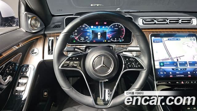 Mercedes-Benz S-Class 2022 — Photo 22/32