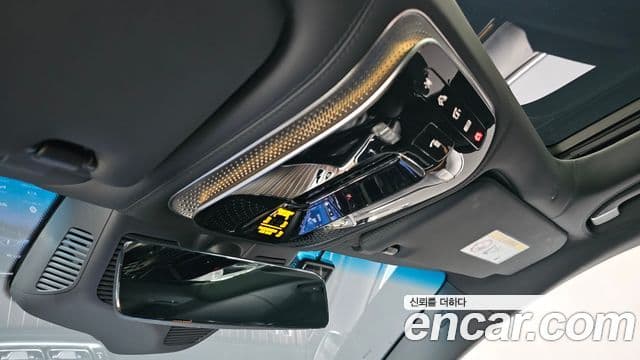 Mercedes-Benz S-Class 2022 — Photo 17/32