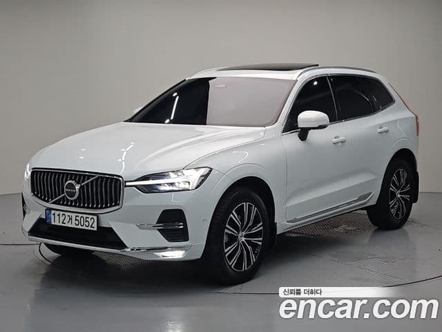 Volvo XC60 2022 — Фото 9/20