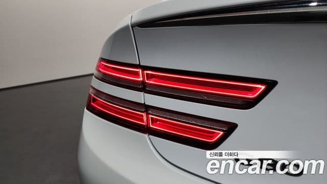 Genesis G80 2020 — Photo 22/36