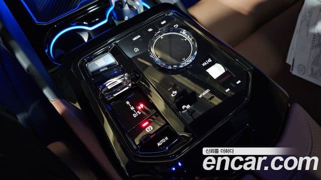 BMW 5 Series 2023 — Фото 9/20