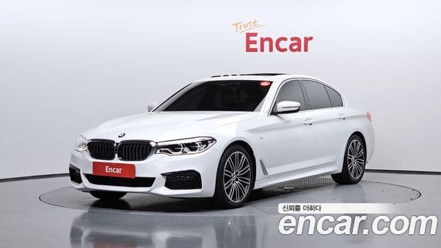 BMW 5 Series 2020 — Фото 1/20