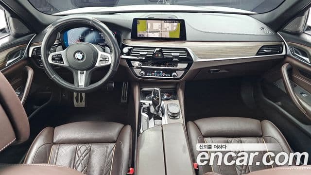 BMW 5 Series 2020 — Фото 7/20