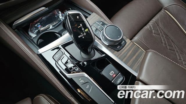 BMW 5 Series 2020 — Фото 9/20