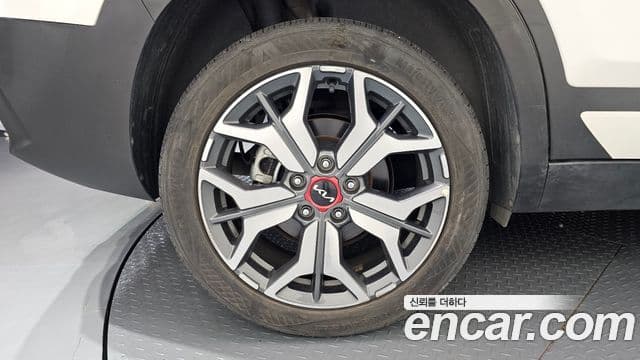 Kia Seltos 2022 — Şəkil 14/30