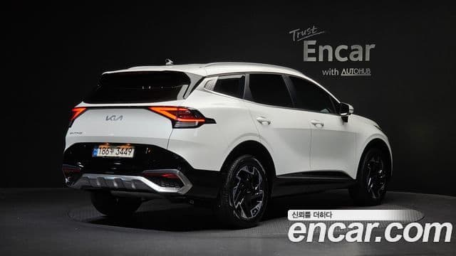 Kia Sportage 2023 — Şəkil 7/31