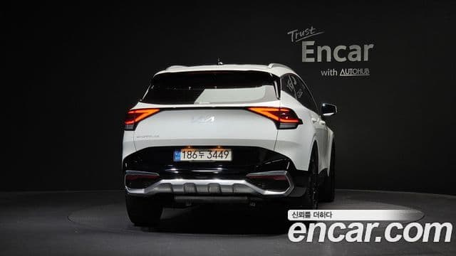 Kia Sportage 2023 — Şəkil 14/31
