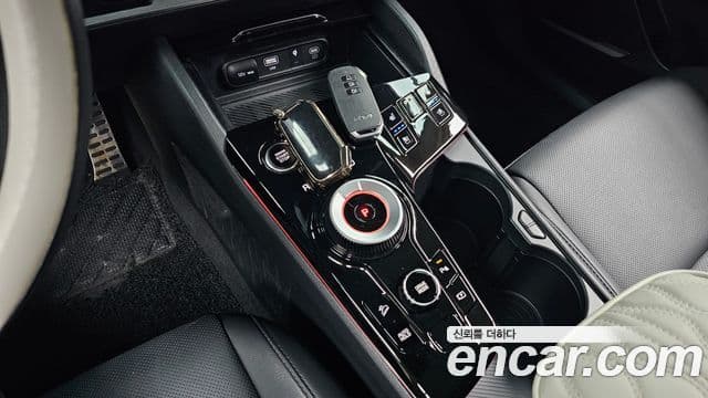 Kia Sportage 2023 — Şəkil 4/31