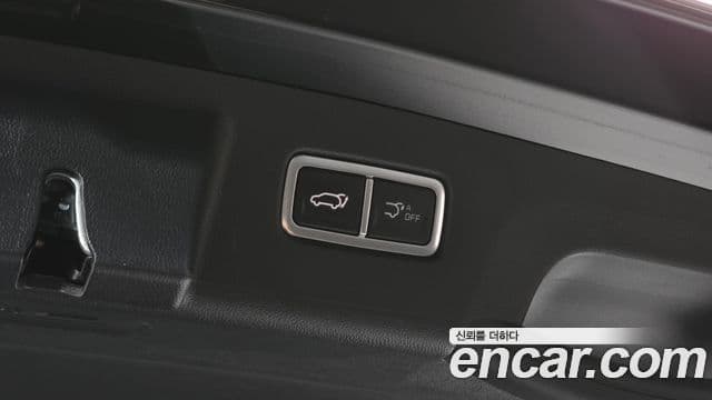 Kia Sorento 2024 — ფოტო 18/20