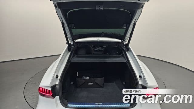 Audi RS7 2023 — Photo 31/36