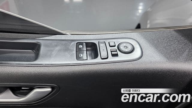 Hyundai Staria 2023 — Photo 13/32