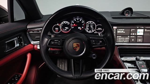 Porsche Panamera 2021 — ფოტო 10/38