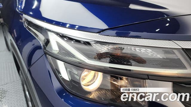 Kia Seltos 2024 — Şəkil 28/32