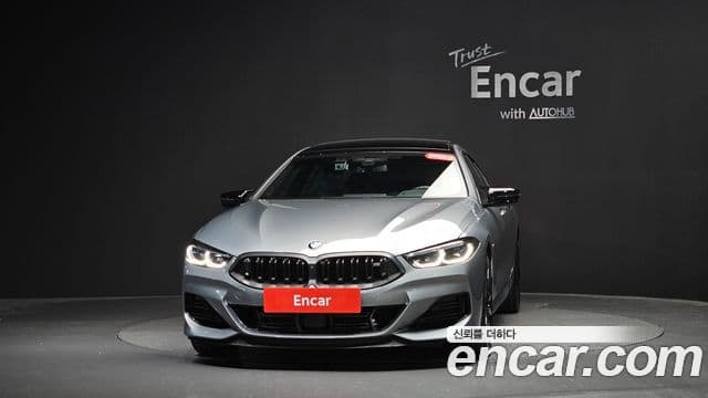BMW 8 Series 2025 — Photo 1/38