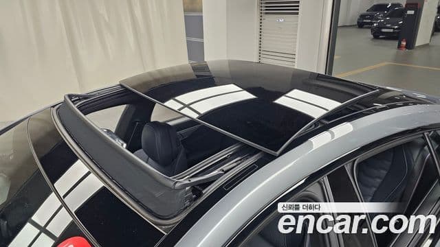 BMW 8 Series 2025 — Photo 37/38
