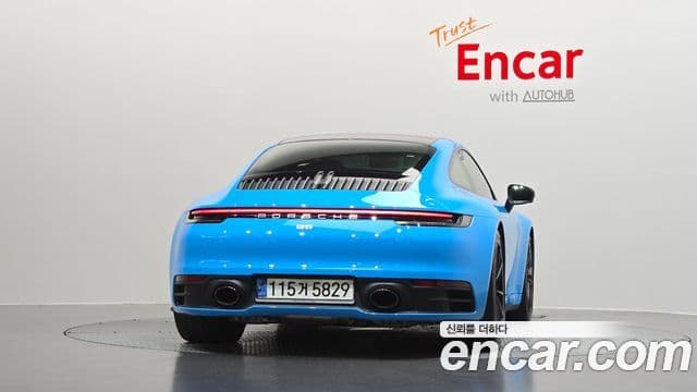 Porsche 911 2020 — Photo 9/33