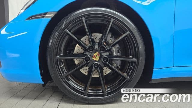 Porsche 911 2020 — Photo 20/33