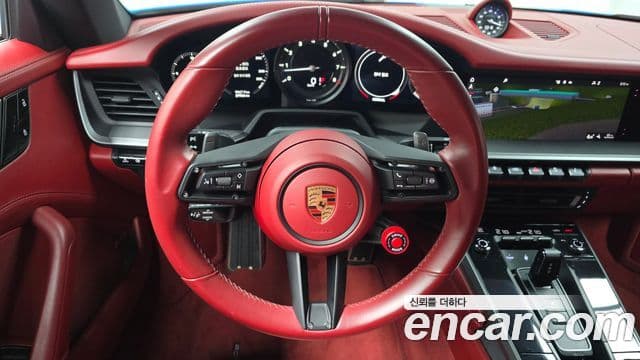 Porsche 911 2020 — Photo 15/33