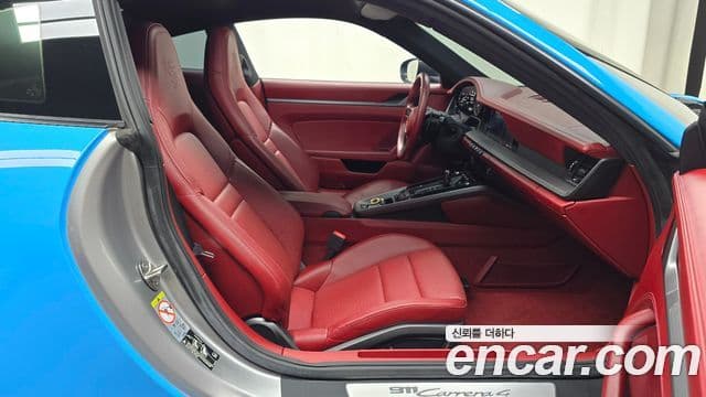 Porsche 911 2020 — Photo 10/33