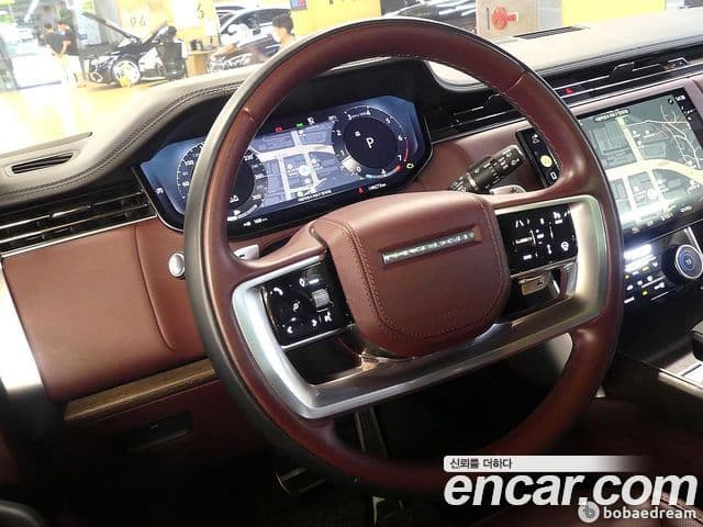 Land Rover Range Rover 2022 — Photo 2/20