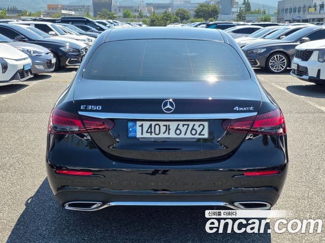 Mercedes-Benz E-Class 2021 — Şəkil 16/19