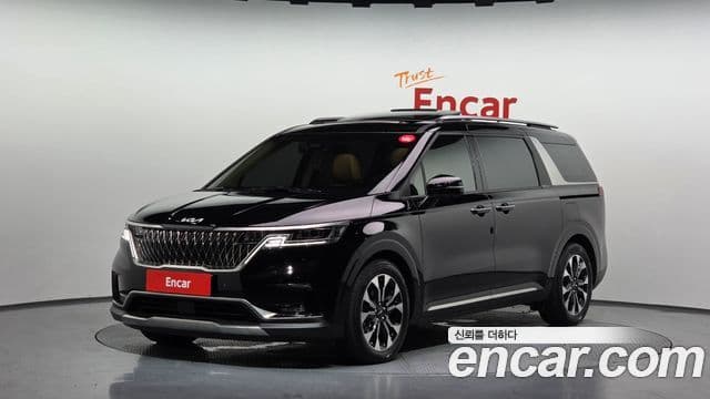 Kia Carnival 2023 — Фото 1/20