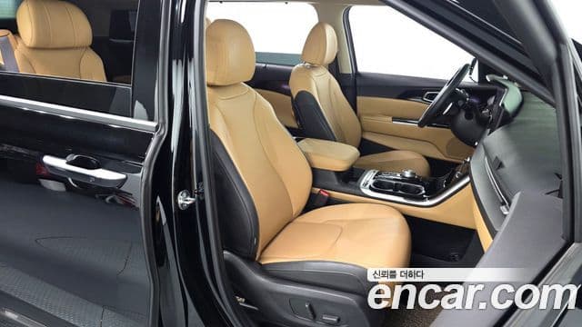 Kia Carnival 2023 — Фото 12/20