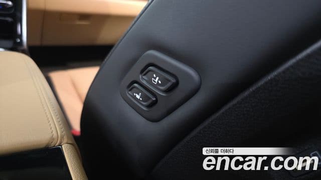 Kia Carnival 2023 — Фото 18/20