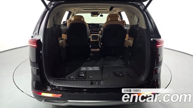 Kia Carnival 2023 — Фото 20/20