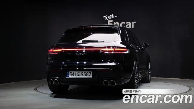 Porsche Macan 2023 — Фото 4/20