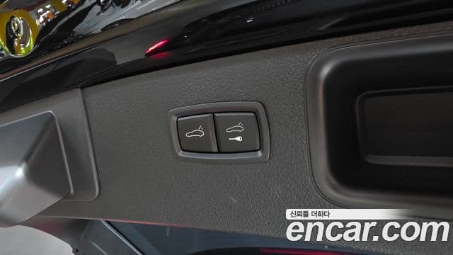 Porsche Macan 2023 — Şəkil 2/31