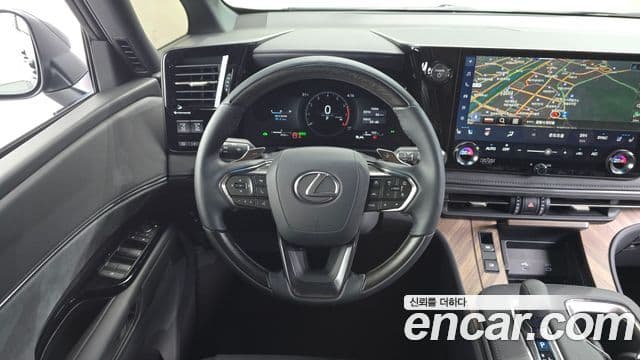 Lexus LM 2026 — Фото 13/20