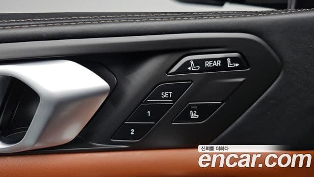BMW X7 2021 — Photo 3/45
