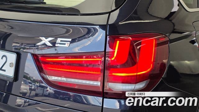 BMW X5 2018 — Şəkil 10/33