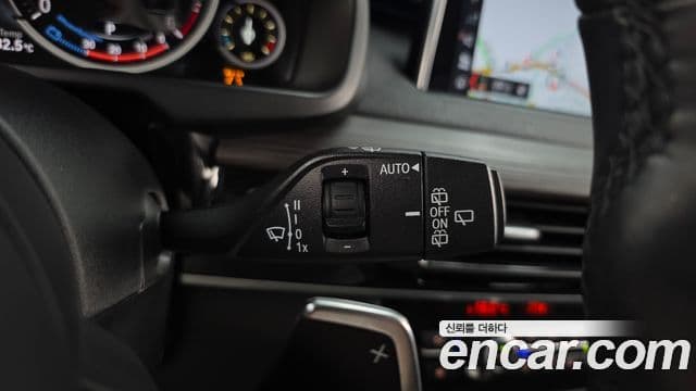 BMW X5 2018 — Şəkil 12/33