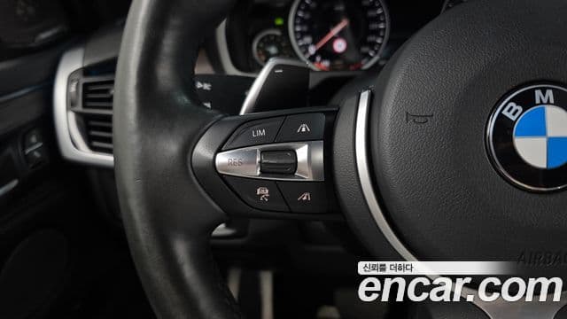 BMW X5 2018 — Şəkil 15/33