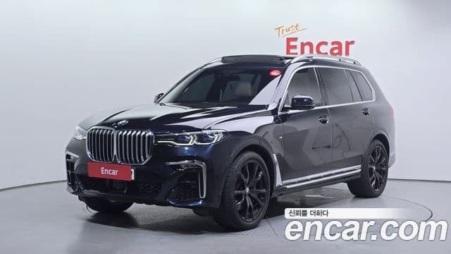 BMW X7 2020 — Фото 1/20