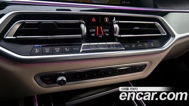 BMW X7 2020 — Фото 19/20