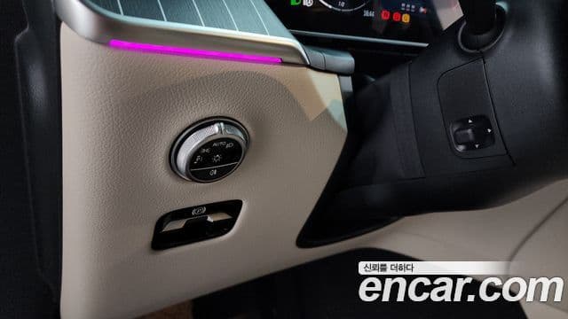 Mercedes-Benz GLC-Class 2024 — ფოტო 23/33