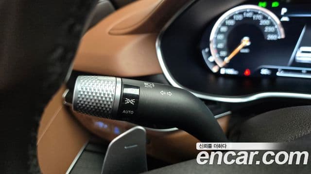Genesis G80 2020 — Photo 17/33