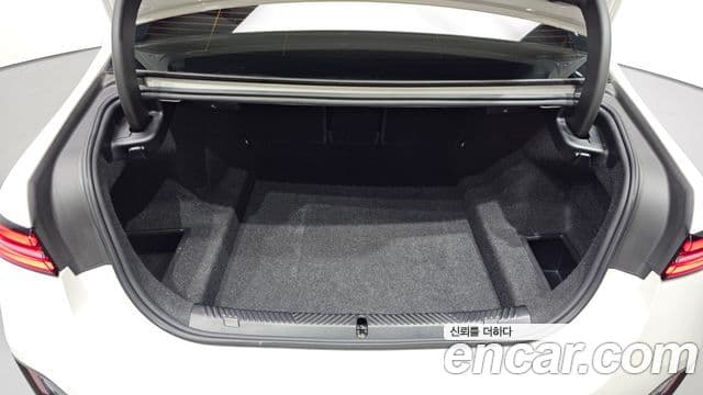 BMW 5 Series 2024 — Фото 18/20