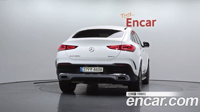 Mercedes-Benz GLE-Class 2021 — Фото 4/20