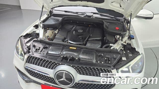 Mercedes-Benz GLE-Class 2021 — Фото 6/20